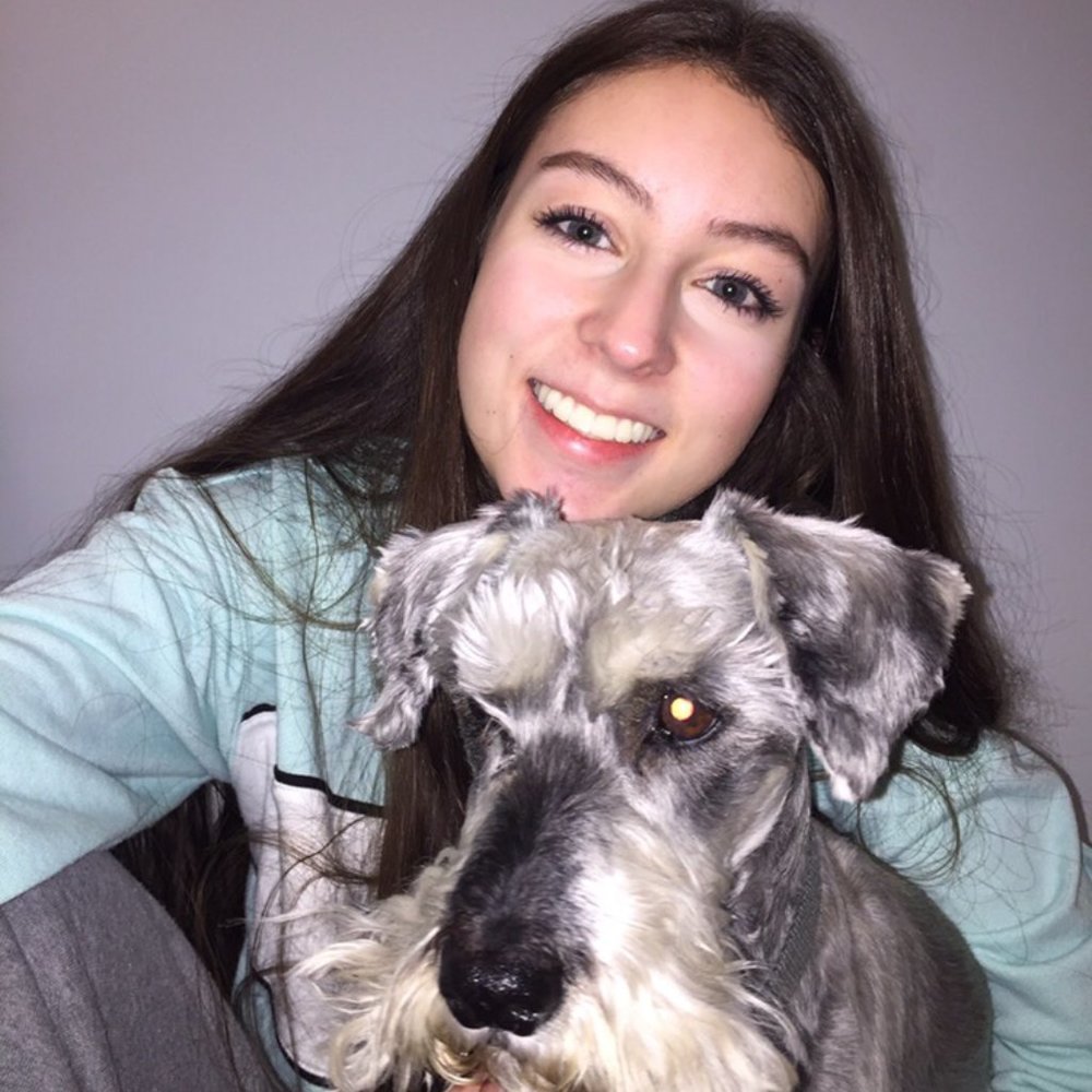 Meet your Posher, Olivia